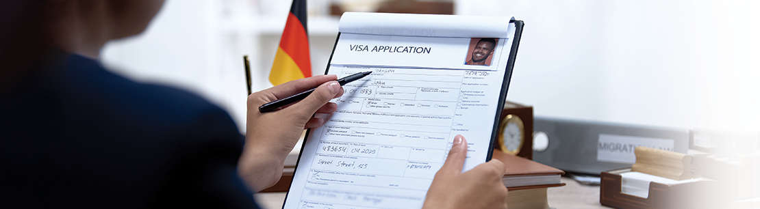 Rechtmäßiger Aufenthalt und Erwerbstätigkeit  von ausländischen Fachkräften in Deutschland